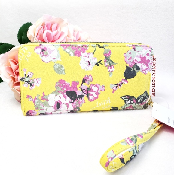 Betsey Johnson Wallet - Picture 2 of 5